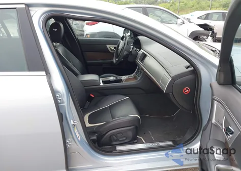 2014 Jaguar Xf z USA, uszkodzony, nr VIN SAJWJ0EF3E8U13643